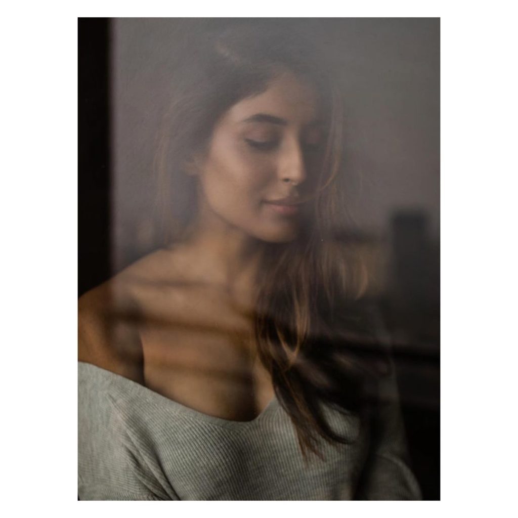 kritika kamra instagram filter