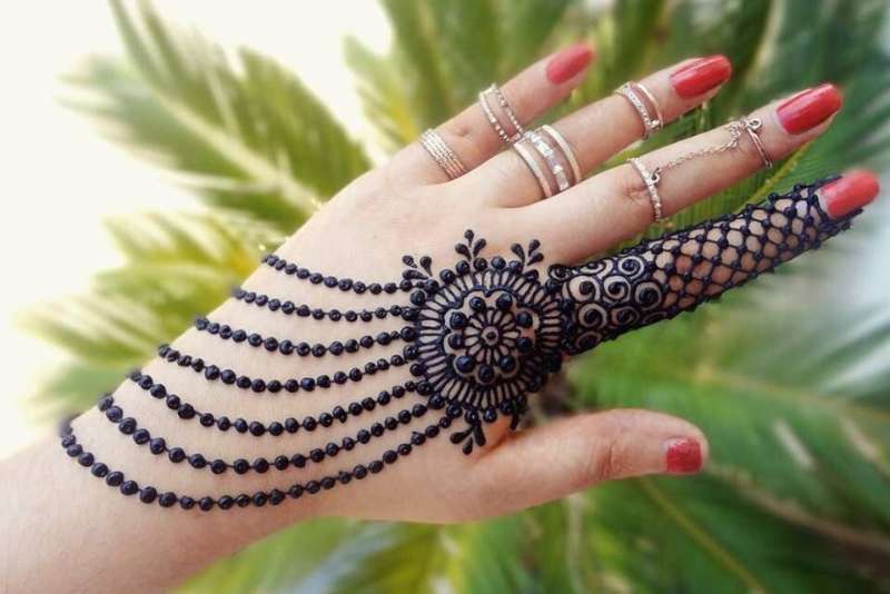 mehendi design back hand